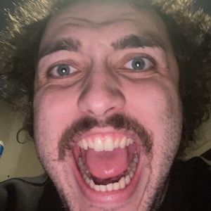 Meet your Posher, Kennidi